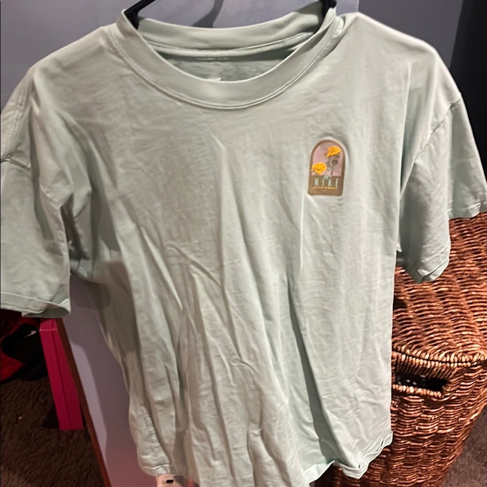 Nike Green Short Sleeve Tee Relaxed Fit